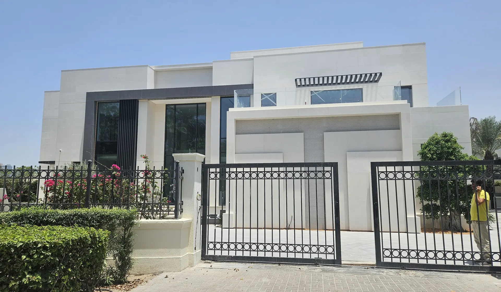 Emirates Hills villa exterior — complete smart home system by obliq, Dubai